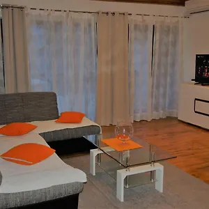 apartment-slavka-trogir.splithotels.org/